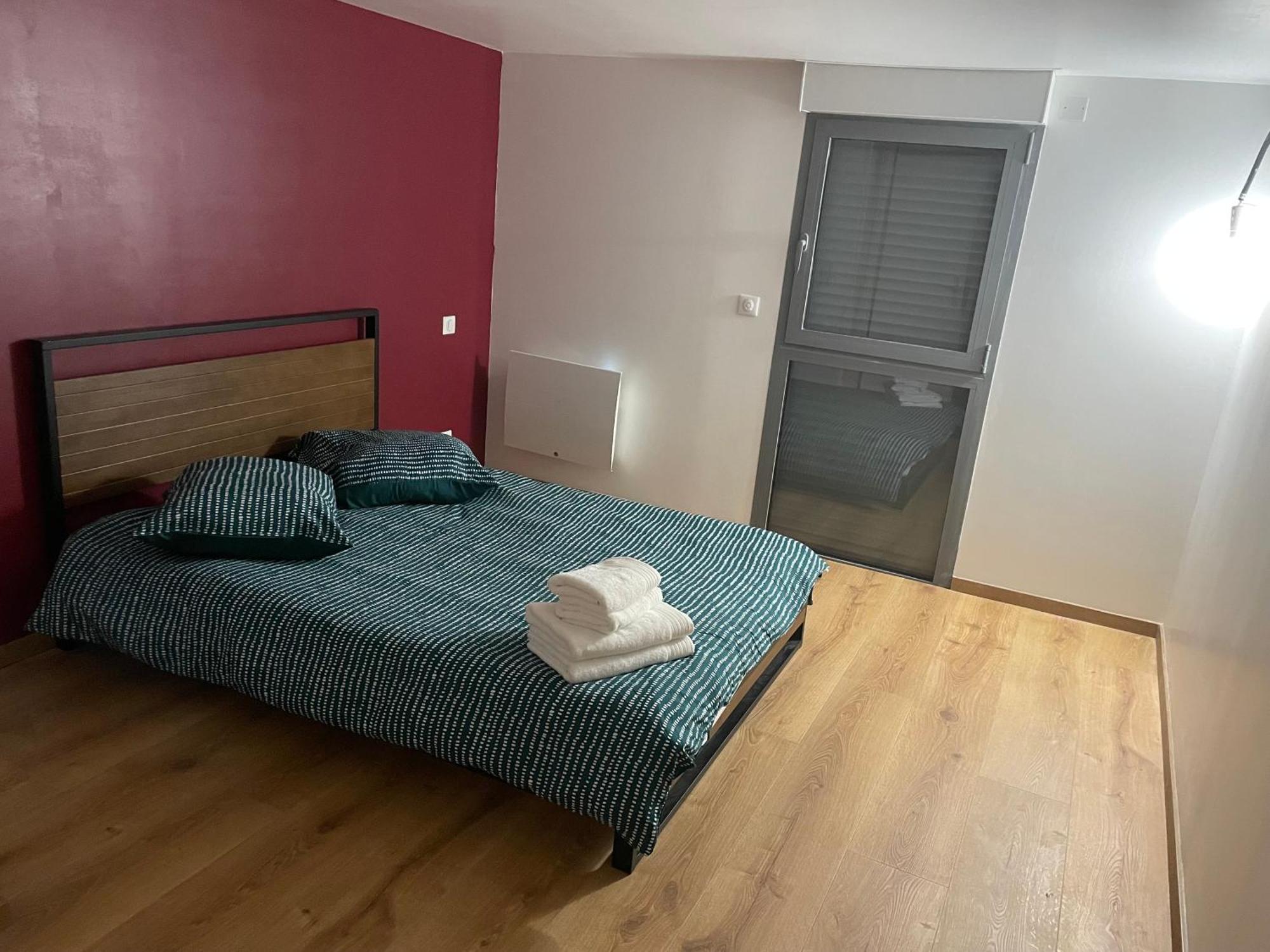 Apparemment Choucas Apartment บาญเญอ-เดอ-บีกอร์ ภายนอก รูปภาพ